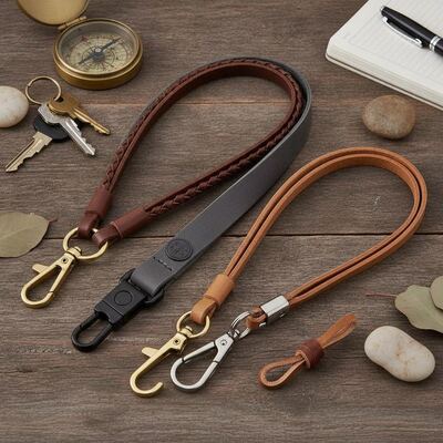 गुणवत्ता Keys Organization And Decoration Leather Key Lanyards 40 46 5mm Soft Leather Material Practical Design Perfect for Daily कारखाना